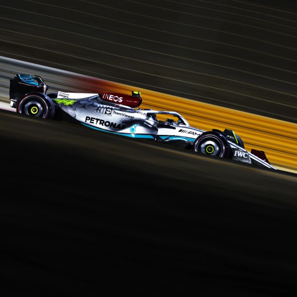 f1 racing car
