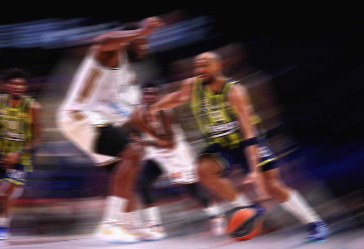 Two basketball players